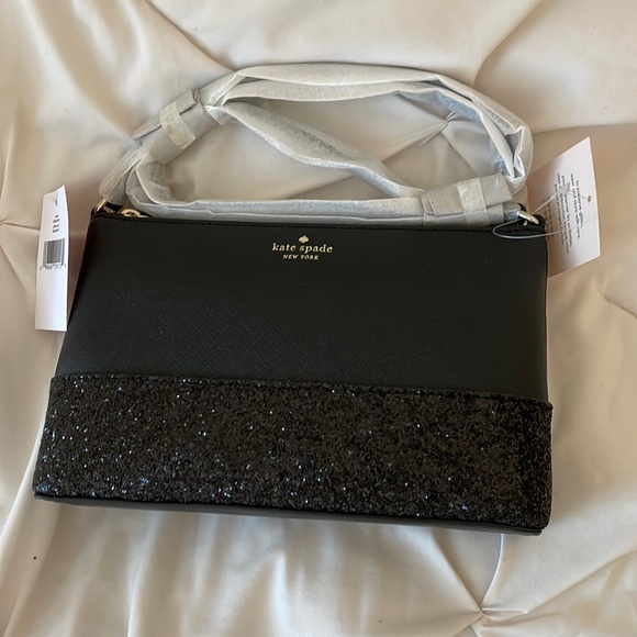 kate spade Handbags - Kate Spade Crossbody